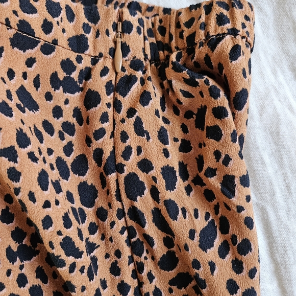 Gap Leopard Print Asymmetrical Hem Midi Skirt - Picture 6 of 8